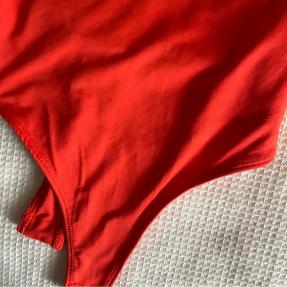 Forever 21 orange halter strap / triangle neckline contour bodysuit - Picture 7 of 8